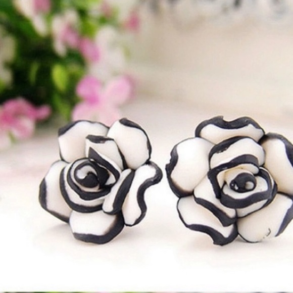 Jewelry - New! White Rose Stud Earrings